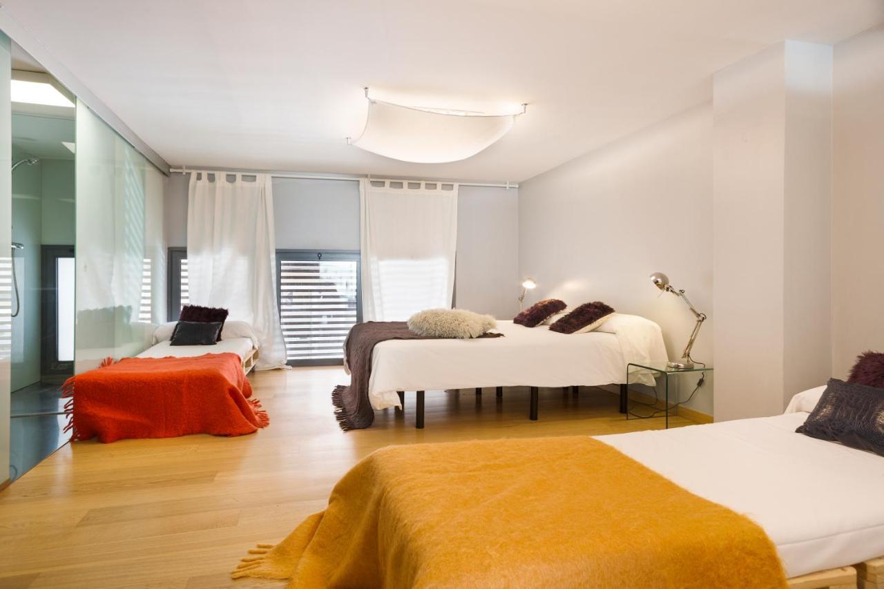 My Space Barcelona Gracia Pool Terrace Exterior photo
